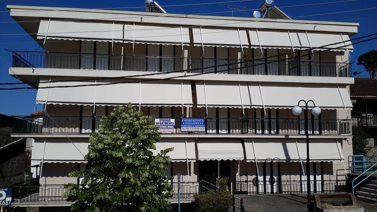 Efstathiou Mihail Studios And Apartments Стомио Экстерьер фото